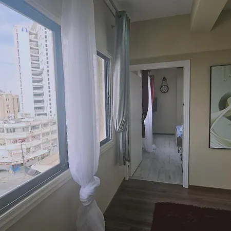 Apartment Gogh